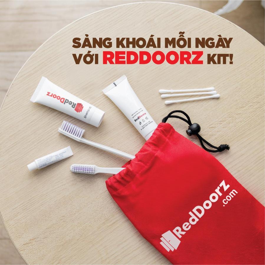 Reddoorz Near Etown 4 Hotell Ho Chi Minh-staden Exteriör bild