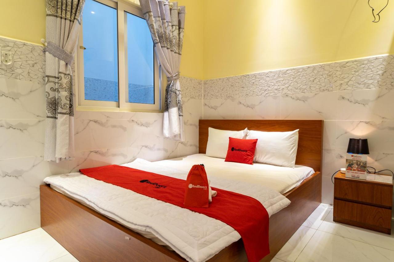 Reddoorz Near Etown 4 Hotell Ho Chi Minh-staden Exteriör bild